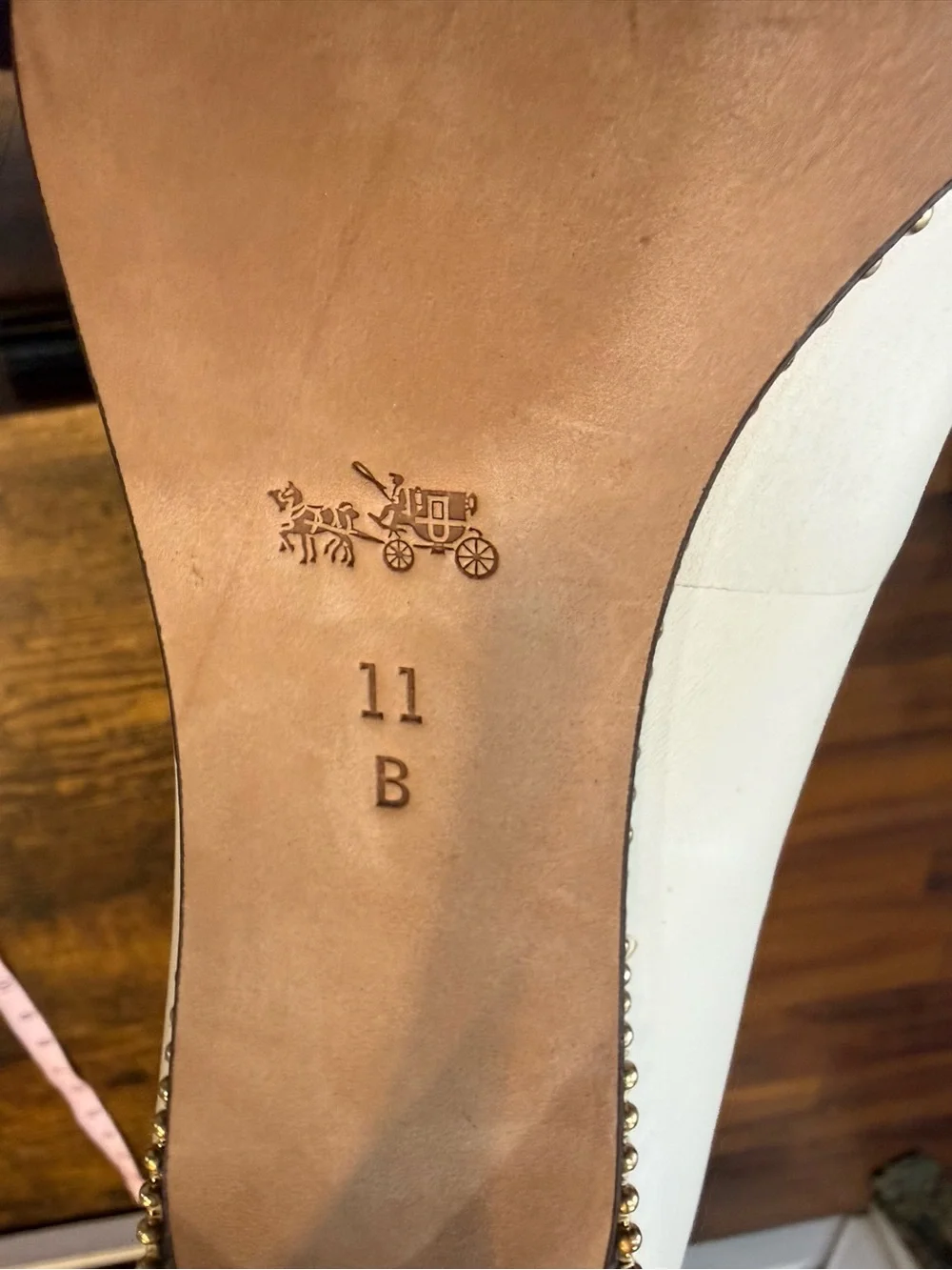 Coach Tamera Right Shoe Only Size 11B Ivory Leather Pointed Toe Stiletto Pump